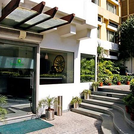 Lemon Tree Hotel, Udyog Vihar, Gurugram Gurgaon Exterior photo